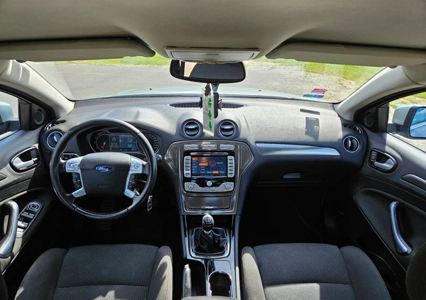 Ford Mondeo cena 18500 przebieg: 246000, rok produkcji 2009 z Wronki małe 172
